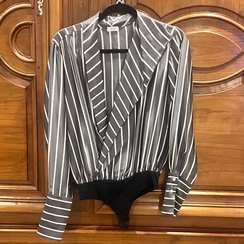 ALIX NYC Blouse Bodysuit Long Sleeve Gray with White Stripes Size Small
